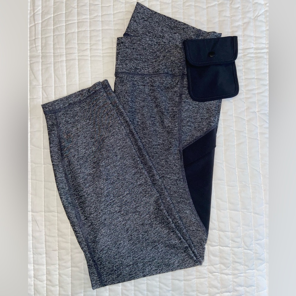 Women’s Go-Dry Athletic Leggings - Size: XL